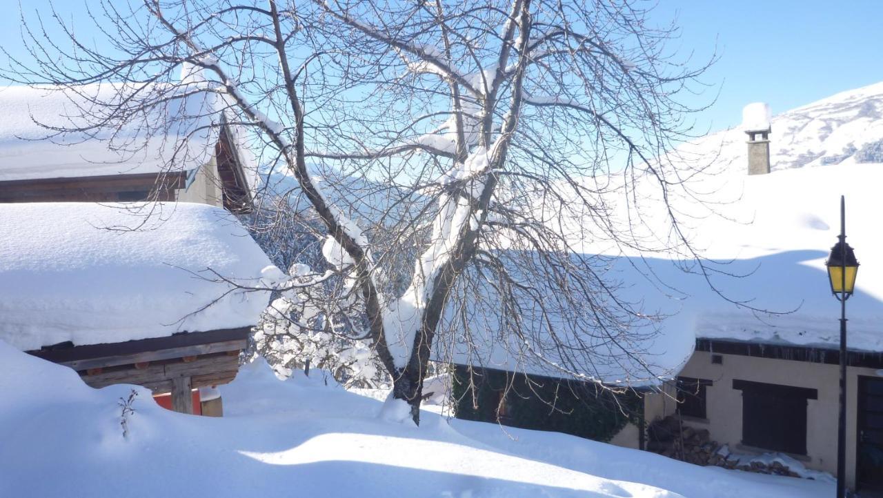 ブール・サン・モーリス Chalet D' Edmondヴィラ エクステリア 写真