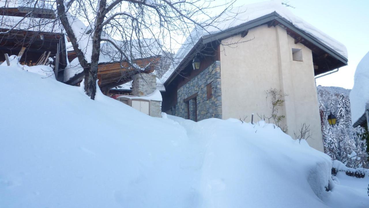 ブール・サン・モーリス Chalet D' Edmondヴィラ エクステリア 写真